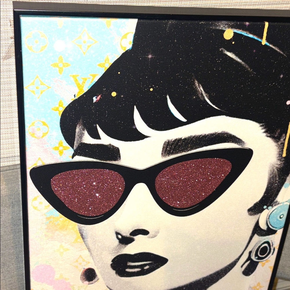 Adorable Audrey Hepburn and louis V Wall Art! Black Fame around canvas- 23 x 16 - Picture 3 of 17